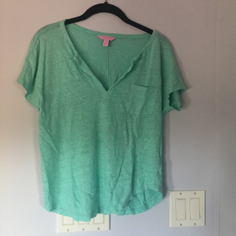 Lilly Pulitzer V Neck Tee